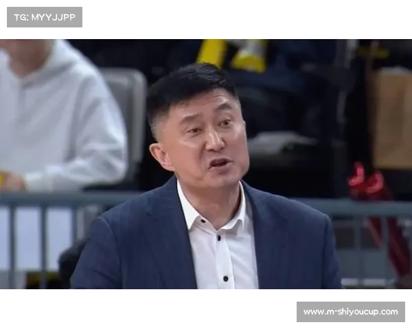 杜锋试验五上五下轮换，解决球员出场时间